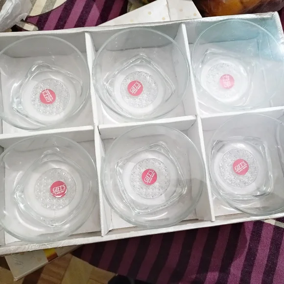 6 pcs glass bowl gift set - Picture 3 of 5